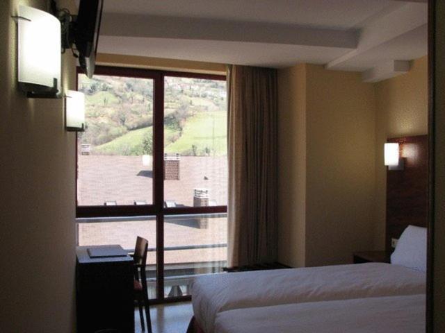 Hotel Ruta De La Plata De Asturias Pola de Lena Buitenkant foto